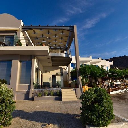Gonis Grand Luxury Suite Palaiochora Exteriör bild